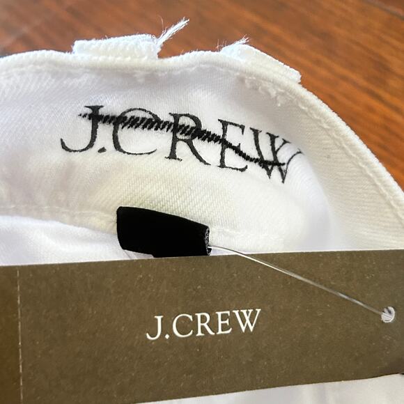 NWT J Crew Classic Straight Jeans 32 32P P32 White Denim Petite BX976 J.Crew - Picture 9 of 10